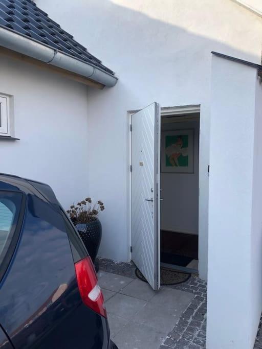 Cozy, Quiet Guest House Perfect For Business Or Pleasure Hillerød Dış mekan fotoğraf
